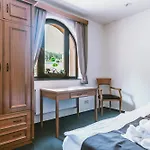 Lovecka Basta 4* Страконице