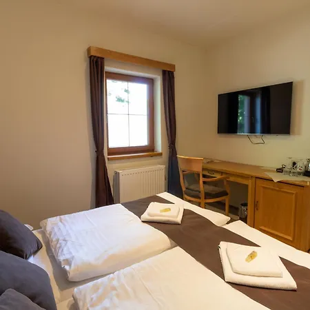 Hotel Lovecka Basta Strakonice