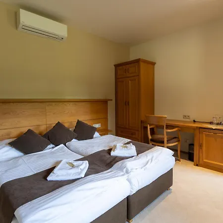 Lovecka Basta Hotel
