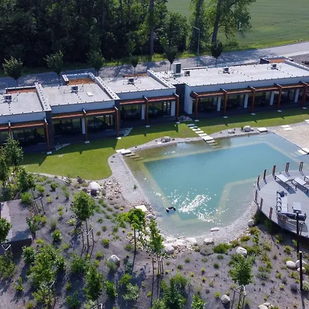 Lovecka Basta Hotel 4*