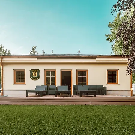 Lovecka Basta Отель 4*