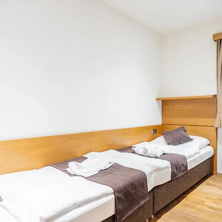Lovecká Bašta 4*