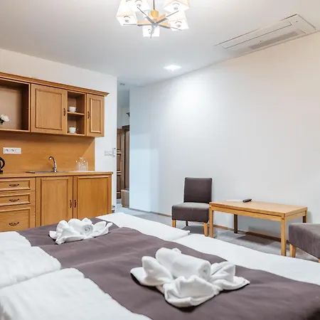 Lovecká Bašta 4* Strakonice