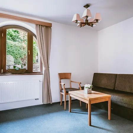 Hotel Lovecká Bašta Strakonice