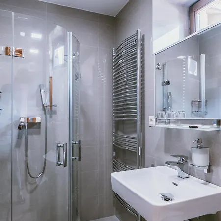 Hotel Lovecka Basta
