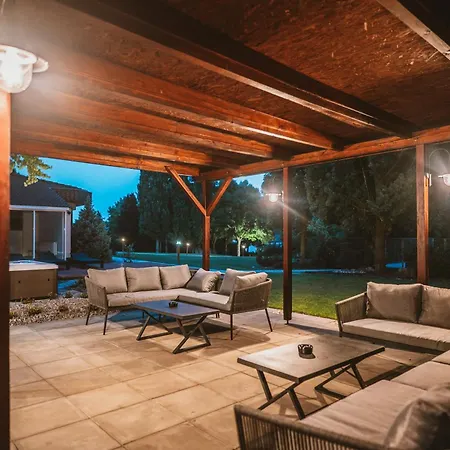 Hotel Lovecka Basta 4*