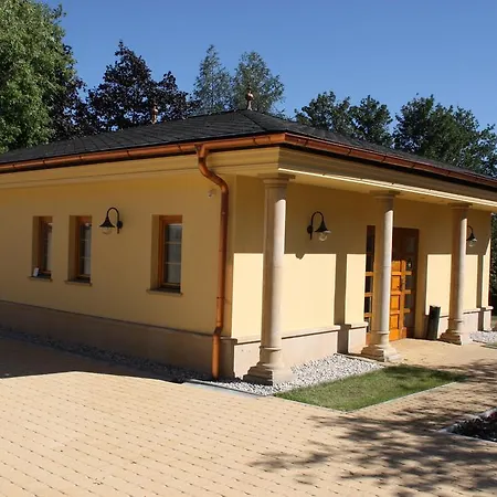 Hotel Lovecka Basta Strakonice