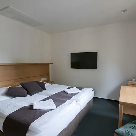 Lovecka Basta Hotel